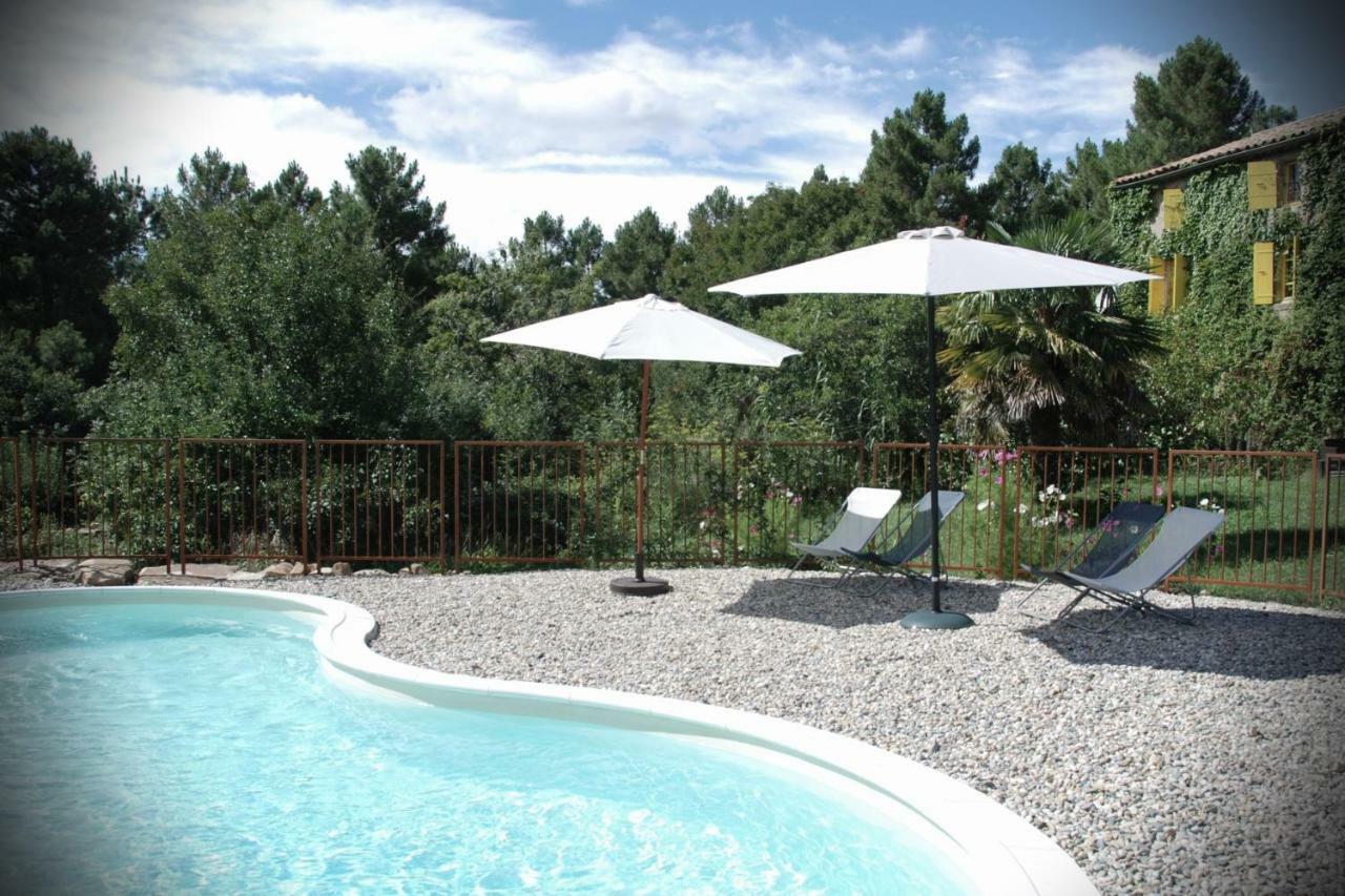 Hotel Ombre Bleue Du Figuier, Ailhon Extérieur photo